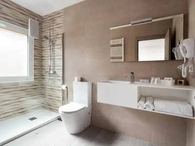 Un baño de Hotel Querol