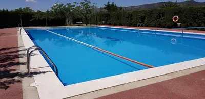 Piscina en o cerca de Ca l'Aixut Turismo Rural