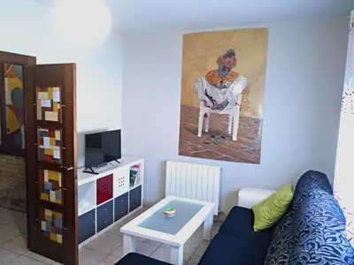 Una televisión o centro de entretenimiento en Piso La Torre