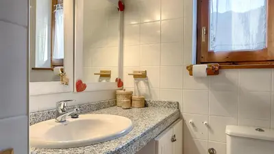 Un baño de Saplan Real Estate CUMA