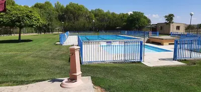 Piscina en o cerca de CASA JUNTO AL PARQUE NATURAL DE LAS BARDENAS