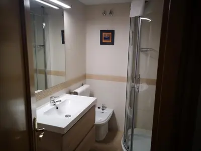 Un baño de Apartamentos Aguas Limpias