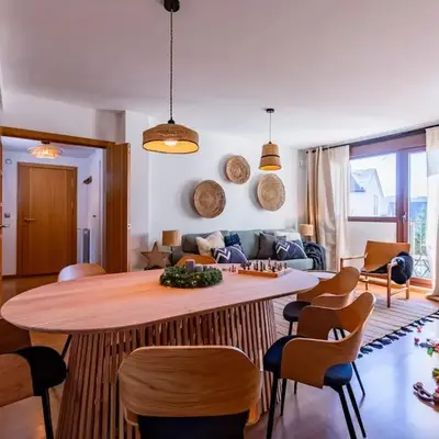 El Nido del Pirineo Estilo y Calidez en Villanúa