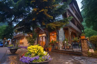 Jardín al aire libre en Hotel Estanys Blaus