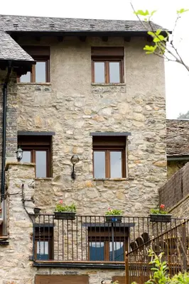 Edificio en el que se encuentra la casa o chalet