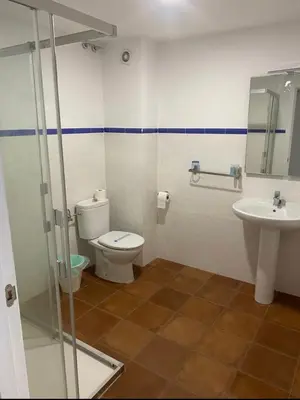 Un baño de Hostal Sara