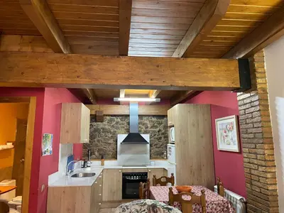 Una cocina o zona de cocina en CAN LLORENÇ