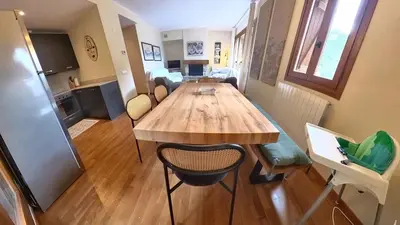 Una cocina o zona de cocina en Los Altos de Escarrilla - tucasaenlospirineos