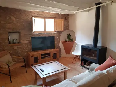 Una televisión o centro de entretenimiento en Cal Moreno