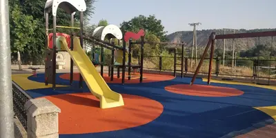 Zona de juegos infantil en La mimosa