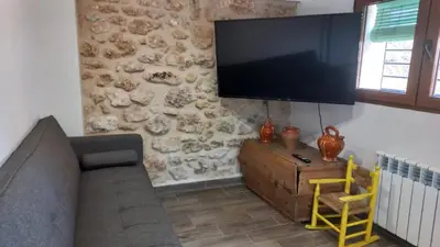 Una televisión o centro de entretenimiento en Aurora Boreal