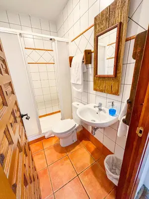 Un baño de Casa Piedralén