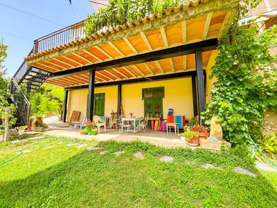 Jardín al aire libre en Casa Piedralén