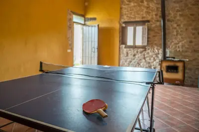 Instalaciones para jugar al ping pong en CASA BERNAT o alrededores