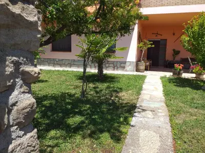 Jardín al aire libre en CASA el NOGAL