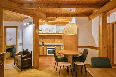 Una cocina o zona de cocina en Luderna - Apartamento con terraza Molières
