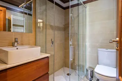 Un baño de Luderna - Apartamento Val de Ruda A14 Montoliu