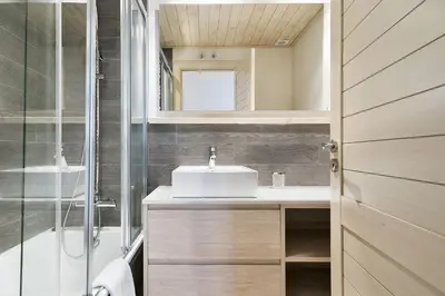 Un baño de Luderna - Apartamento Val de Ruda B25 Sarraèra