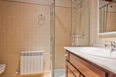 Un baño de Luderna - Dúplex Val de Ruda C10 Estanh Redond