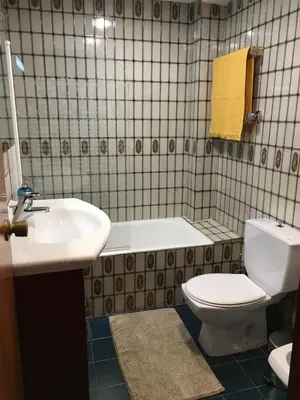 Un baño de BIESCAS-PIRINEO-RELAX