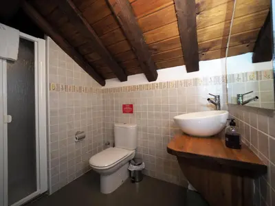 Un baño de Los Tres Albares