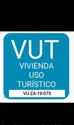 Certificado, premio, señal o documento que está expuesto en La Balaustrada, con parking incluido