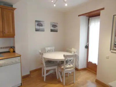 Una cocina o zona de cocina en B18 - Edif Perramó - Villmor