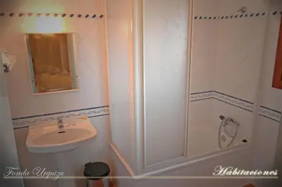 Un baño de Fonda Urquizu