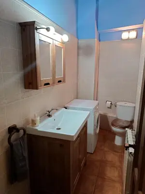 Un baño de APARTAMENTOS MATARRANYA