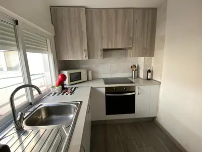 Una cocina o zona de cocina en Dos Torres Frodo - Parking privado gratis