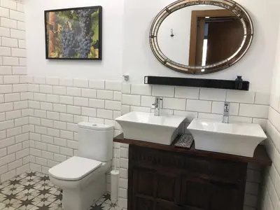 Un baño de Cal Campana