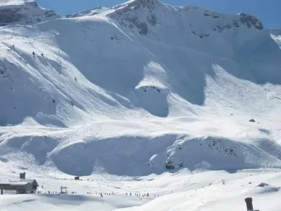 Casa Biescas Ski EVcharger Formigal 30min BBQ en invierno