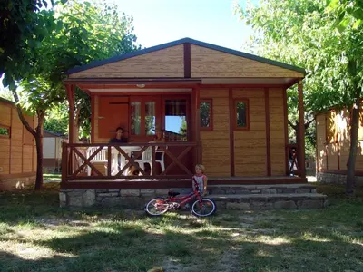 Edificio en el que se encuentra el camping