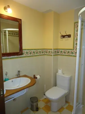 Un baño de Casa Felisa Pirineo Aragonés