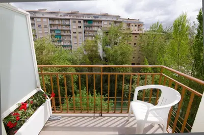 Un balcón o terraza de Pensión Ibai Ega