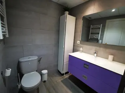 Un baño de VTZ El Balcón de Torre Nueva III