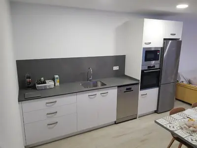 Una cocina o zona de cocina en Casa con piscina y jardin privado OASIS DE DOLORS