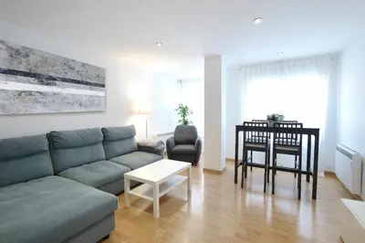Zona de estar de Andrews house, 60 m en el centro de Zaragoza