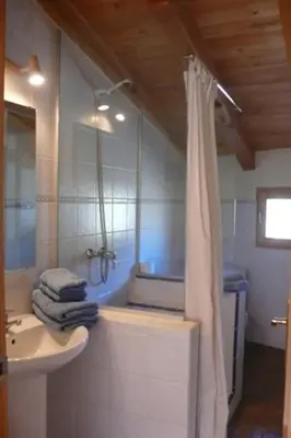 Un baño de Cal Tomàs