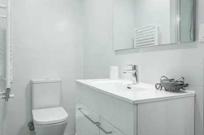 Un baño de Adriana by Totiaran