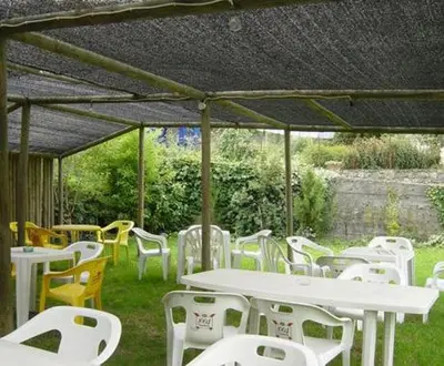 Jardín al aire libre en Pensión Pallaruelo