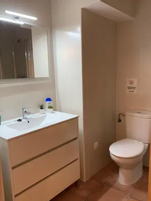 Un baño de APARTAMENTS IMPRO