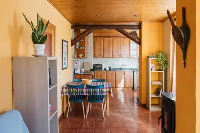 Una cocina o zona de cocina en El racó a Anserall. A 8km Andorra.