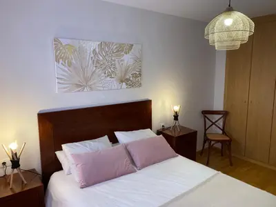 Cama o camas de una habitación en Fantástico Apartamento con jardín en Castiello de Jaca VUT HU-20-007