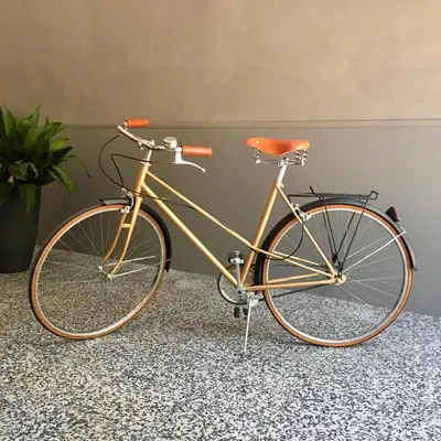 Montar en bicicleta en L'ANTIGA o alrededores