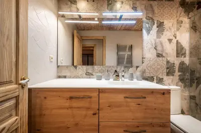 Un baño de Molieres by Totiaran