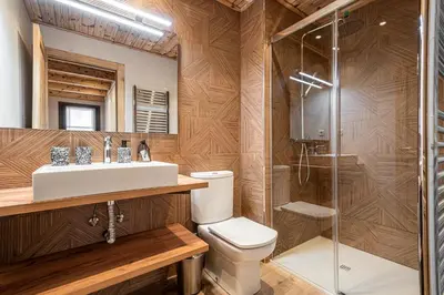 Un baño de Molieres by Totiaran