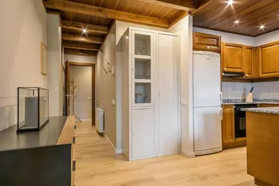 Una cocina o zona de cocina en Luderna - Apartamento Val de Ruda A34 de Comica