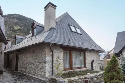 Edificio en el que se encuentra la casa o chalet
