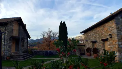 Jardín al aire libre en Casas Cleto - Laspuña